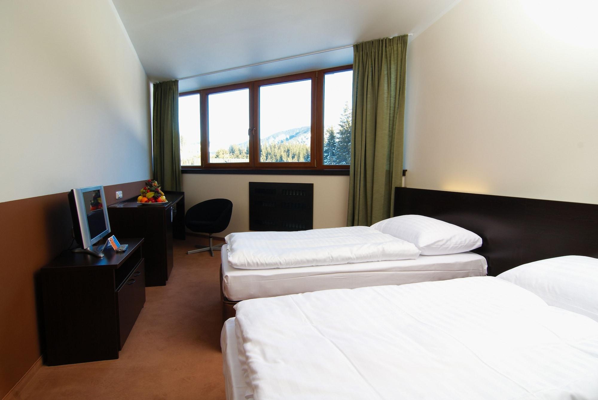 Hotel Grand Jasna Демановска Долина Екстериор снимка