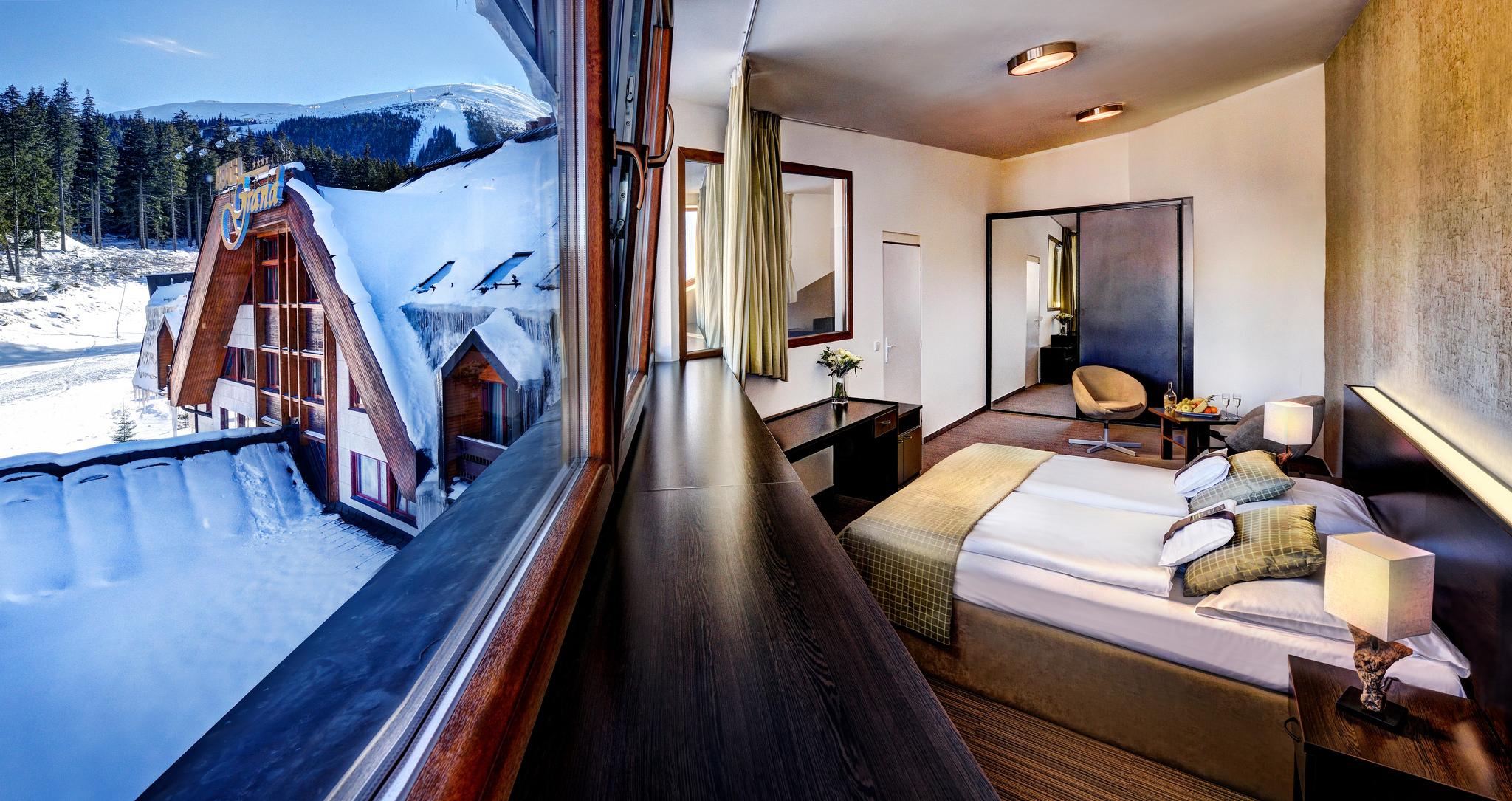 Hotel Grand Jasna Демановска Долина Екстериор снимка