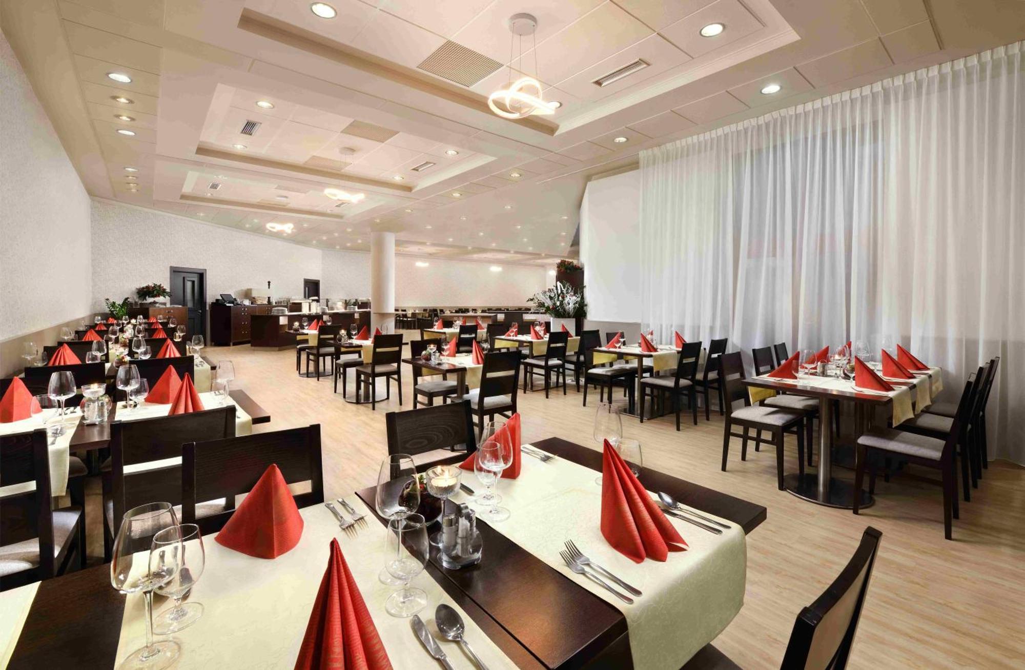 Hotel Grand Jasna Демановска Долина Екстериор снимка