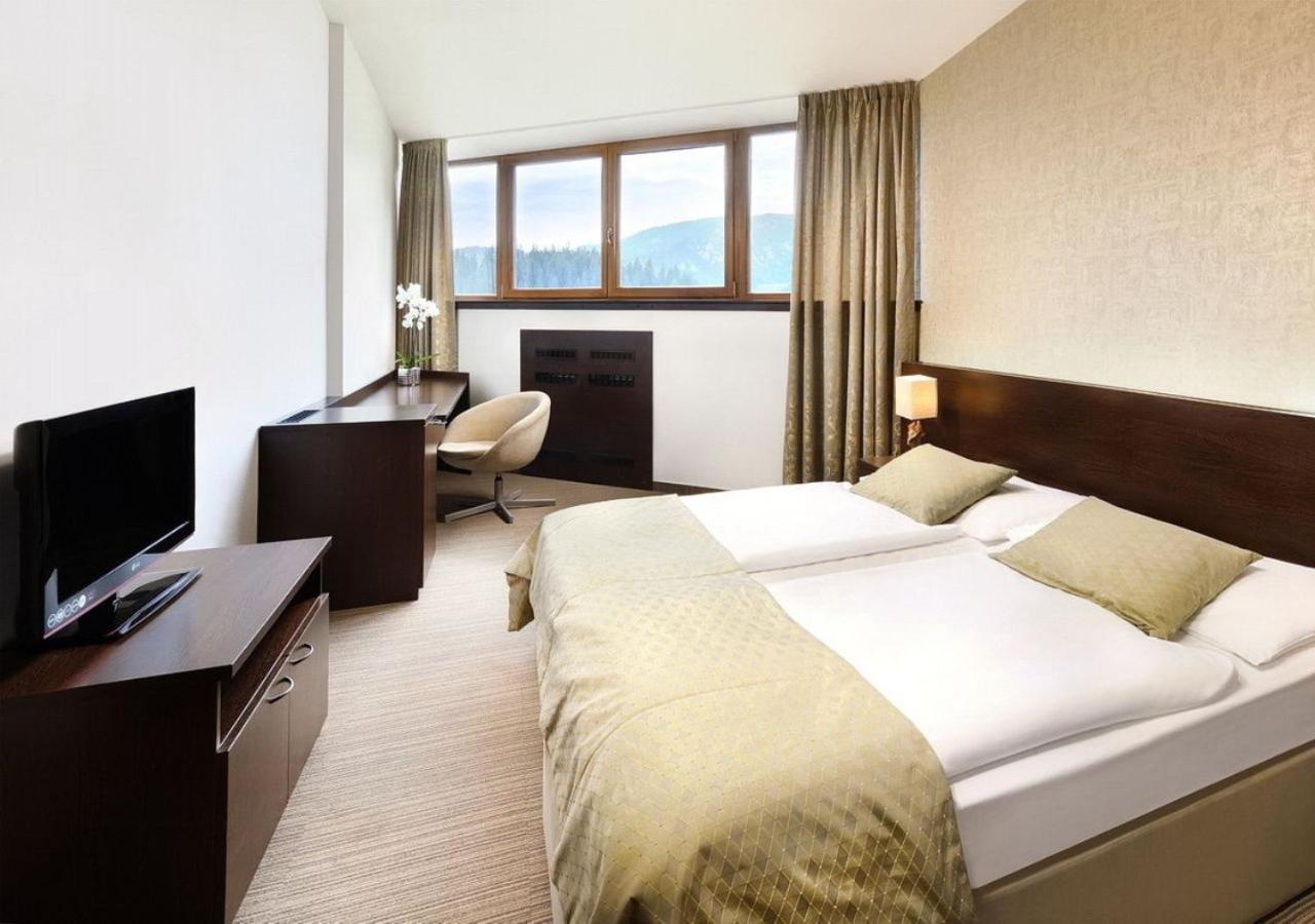 Hotel Grand Jasna Демановска Долина Екстериор снимка